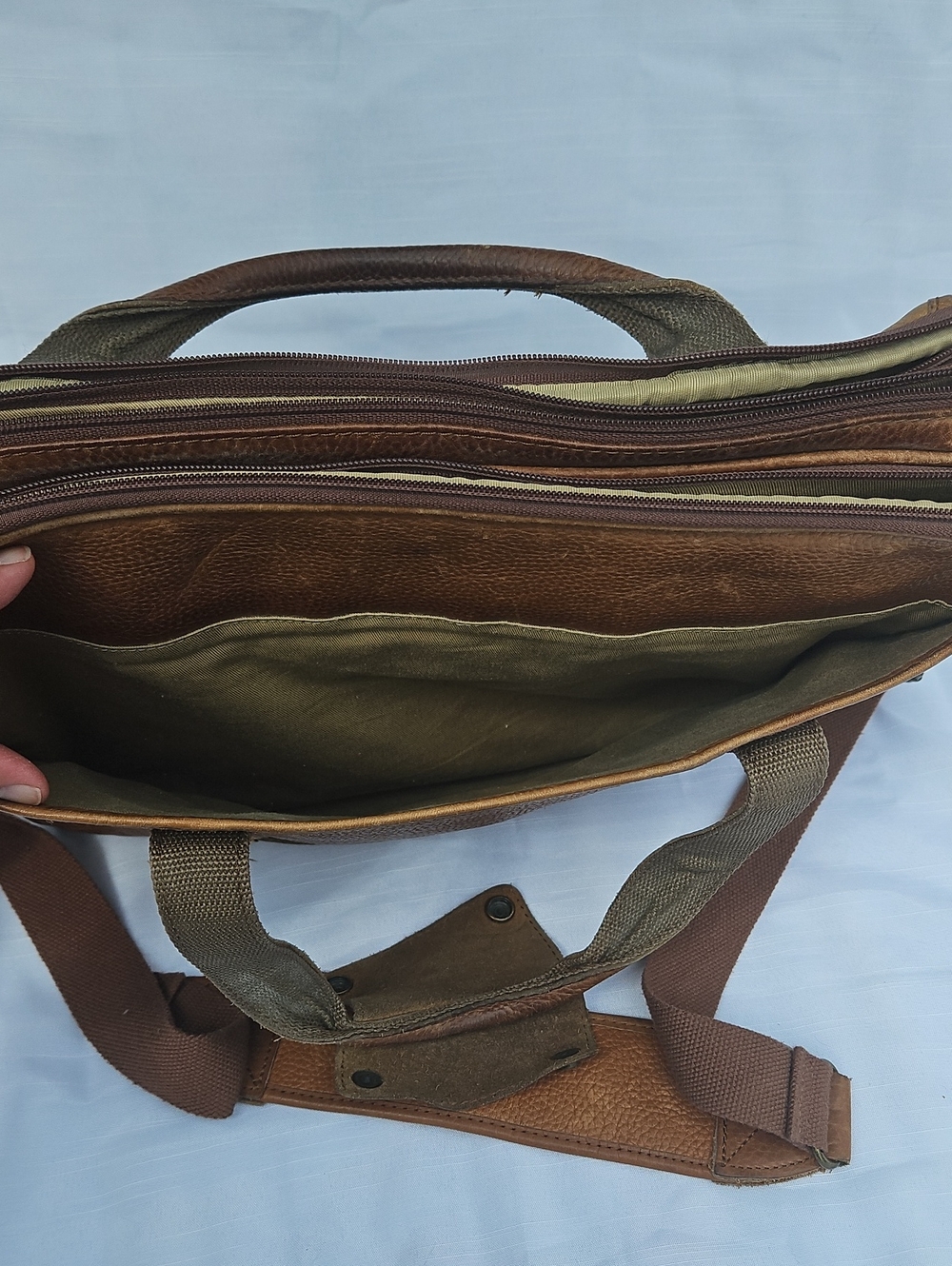 Vintage LL Bean Leather Messenger Briefcase Laptop Shoulder Bag Brown 0DMU1 - Picture 5 of 16